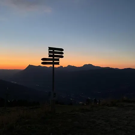 Confortable A 1600 Pour 4 Personnes Samoëns